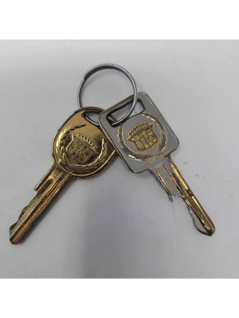 Vintage Cadillac Gold Plated Car Keys Vehicles Unknown USED